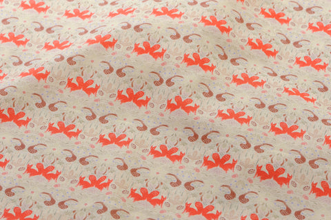 イジャクノ絨毯_木の実どろぼう カラーホワイト